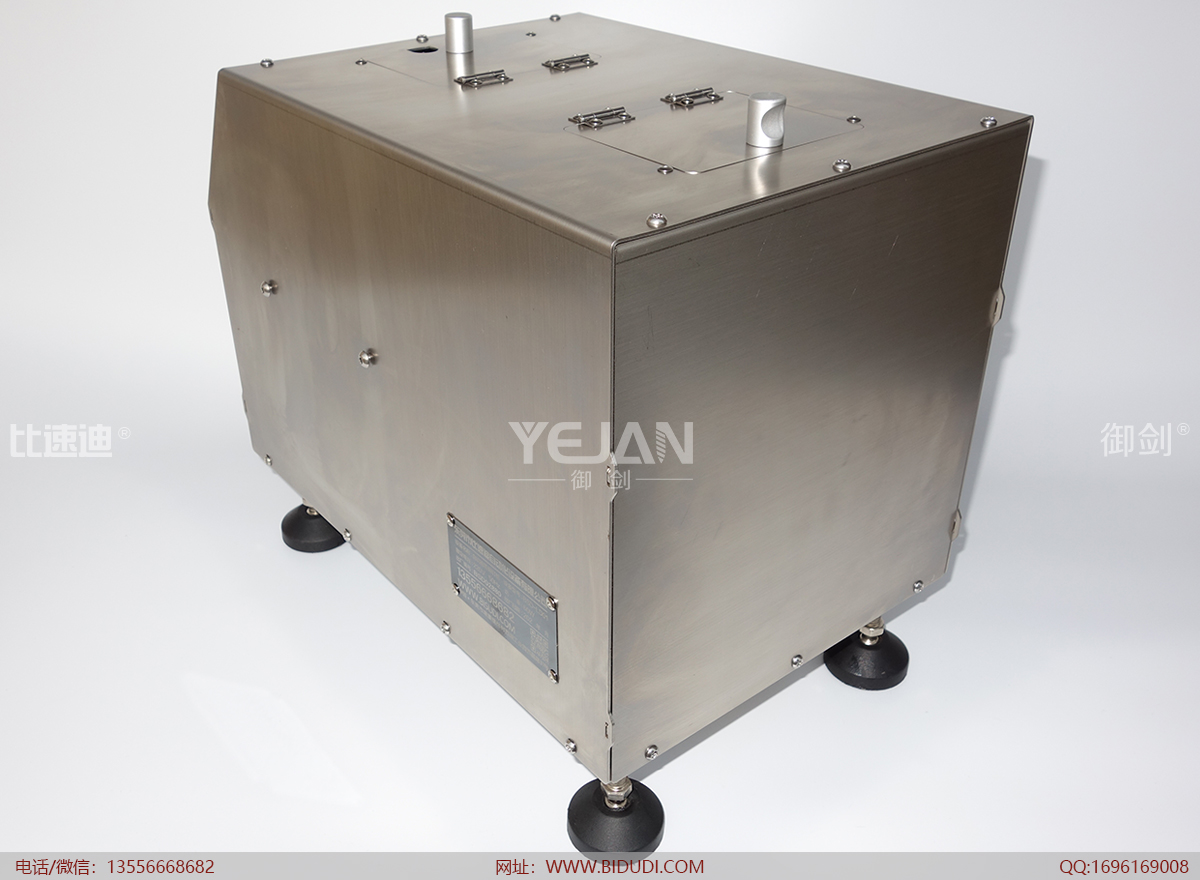 禅瑞自动拉钉机【安全注意事项】 1、确保所用的电压为220V，任何高电或低电都会对机器造成损坏，甚至对人员造成伤害。